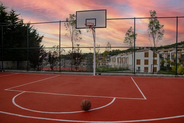 red-basketball-court red-basketball-court